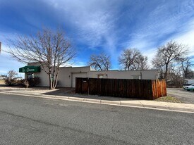 300 E Baseline Rd in Lafayette, CO - Building Photo