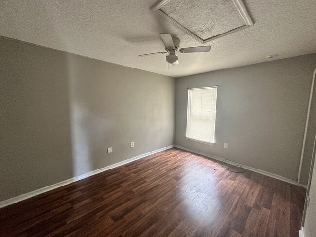 2106 Aitkin Loop in Leesburg, FL - Building Photo - Building Photo