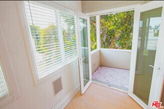 36 Anchorage St in Marina Del Rey, CA - Building Photo - Building Photo