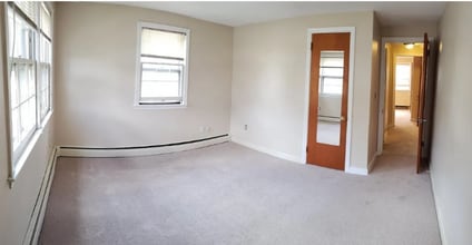 51-53-53 Whiting Rd, Unit 53 in East Hartford, CT - Building Photo - Building Photo