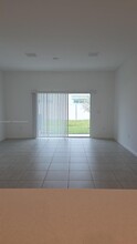 3230 Skyline Lp in Kissimmee, FL - Building Photo - Building Photo