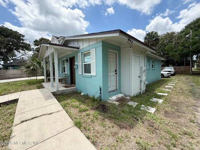 216 9th St S in Jacksonville Beach, FL - Building Photo - Building Photo