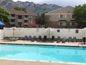 Highland Pointe in Salt Lake City, UT - Building Photo - Building Photo