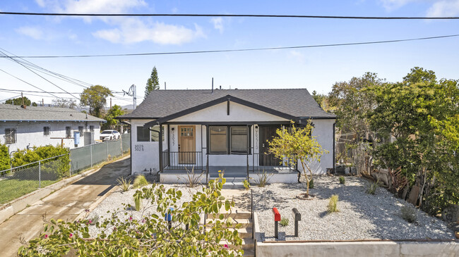 3025 Lanfranco St in Los Angeles, CA - Building Photo - Building Photo