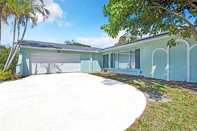 1171 Gloucester Ct in Wellington, FL - Building Photo - Building Photo