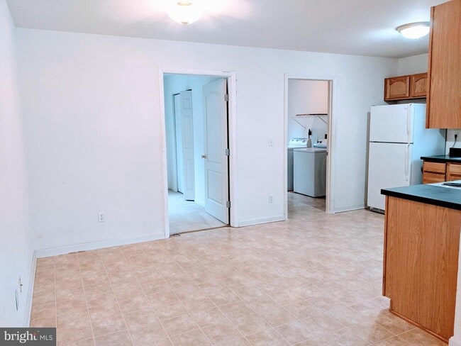 403 Perrys Corner Rd in Grasonville, MD - Building Photo - Building Photo