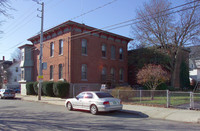 610 Cherry St in Fall River, MA - Foto de edificio - Building Photo