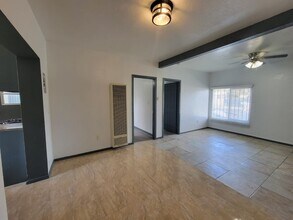 1315 W 101st St in Los Angeles, CA - Building Photo - Building Photo