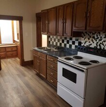 619 W Elm St in Ogden, IA - Building Photo - Building Photo