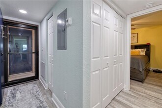 898 Buttonwood Dr in Fort Myers Beach, FL - Building Photo - Building Photo