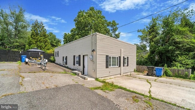 property at 221 Center St