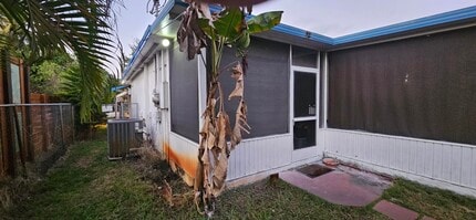 1948 Roosevelt St in Hollywood, FL - Building Photo - Building Photo