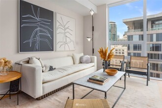 121 Stewart St in Seattle, WA - Building Photo - Building Photo