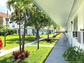 9050 NE 8th Ave-Unit -5 in Miami Shores, FL - Building Photo - Building Photo