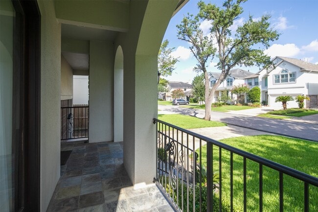 4321 Jim West St in Bellaire, TX - Building Photo - Building Photo