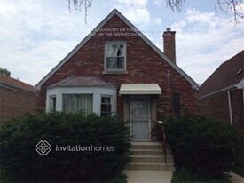 8035 S Richmond St in Chicago, IL - Building Photo