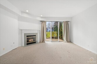 1260 Cranbrook Dr in Schaumburg, IL - Building Photo - Building Photo