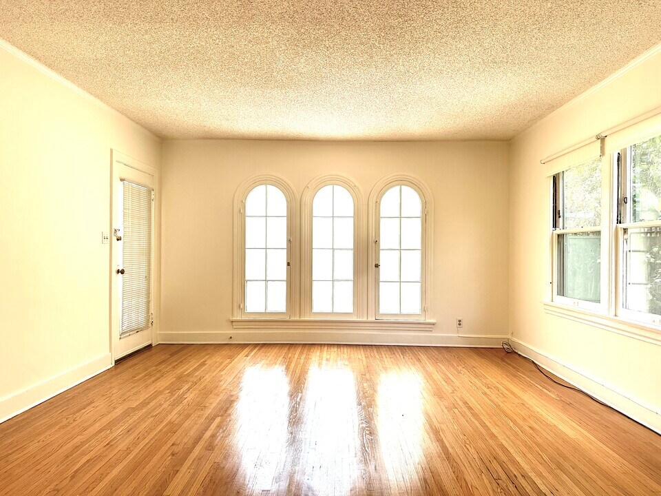 1138 N Gardner St, Unit 1138 in West Hollywood, CA - Foto de edificio