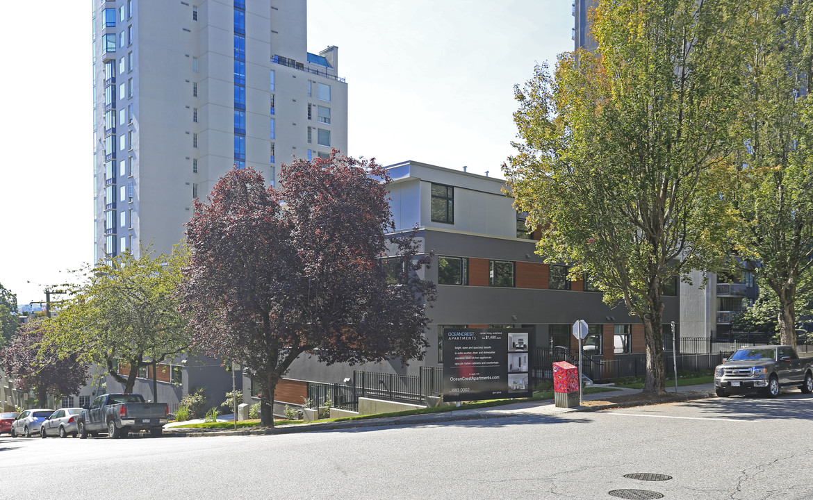 Oceancrest Apartments in Vancouver, BC - Building Photo