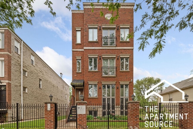 3935 S Wells St, Unit 1