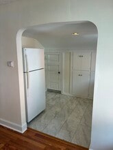 2109 Walnut St, Unit 2nd Floor A in Harrisburg, PA - Building Photo - Building Photo