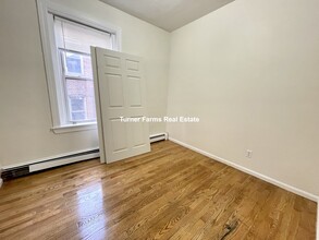 29 Wait St, Unit 3 in Boston, MA - Building Photo - Building Photo