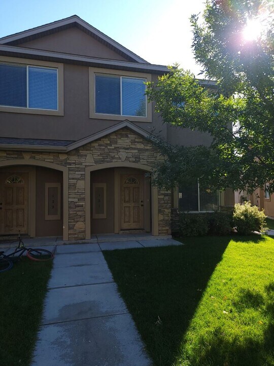 565 Pioneer Rd, Unit 7-121 in Rexburg, ID - Building Photo