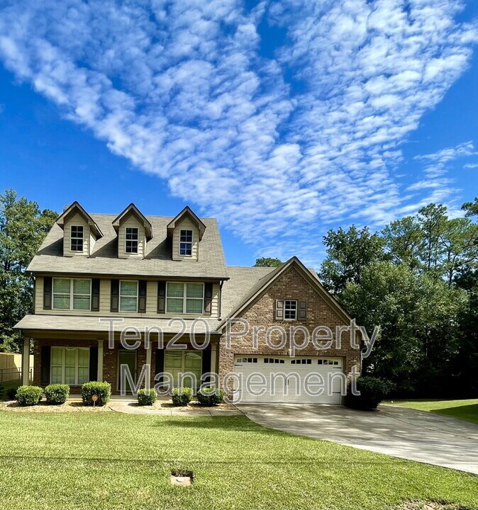 8140 Cooper Creek Rd in Columbus, GA - Building Photo