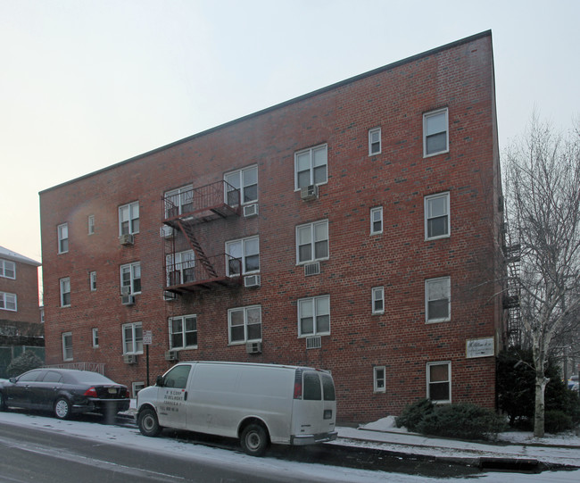 545 Locust St in Mount Vernon, NY - Building Photo - Building Photo