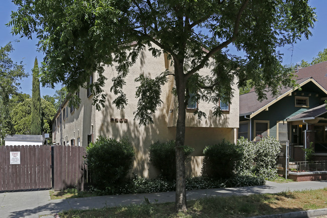 2309 G St in Sacramento, CA - Building Photo - Building Photo