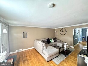 827 Hampshire Rd in Drexel Hill, PA - Building Photo - Building Photo