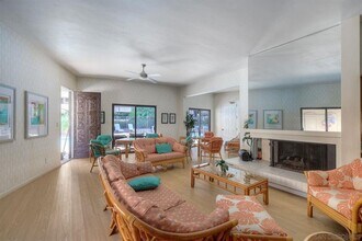 1150 Anchorage Ln in San Diego, CA - Building Photo - Building Photo