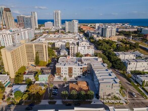 372 6th St S in St. Petersburg, FL - Building Photo - Building Photo