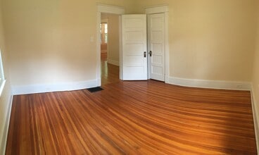 307 Perry St in Raleigh, NC - Building Photo - Building Photo