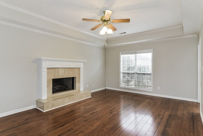 1303 Dorchester Dr in Prattville, AL - Foto de edificio - Building Photo