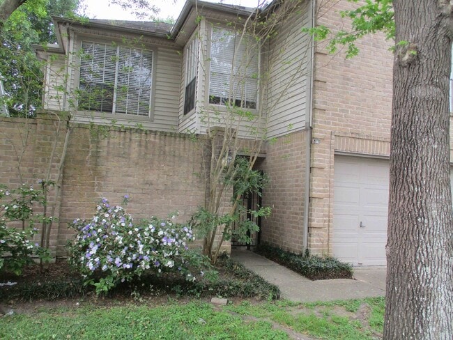16023 Hidden Acres Dr in Houston, TX - Building Photo - Building Photo