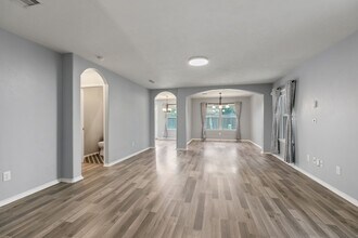 8610 Twillingate Ln in Houston, TX - Building Photo - Building Photo