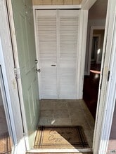 24 Dean Ave in East Windsor, CT - Building Photo - Building Photo