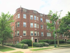 1901-1909 W Granville Ave in Chicago, IL - Building Photo - Other