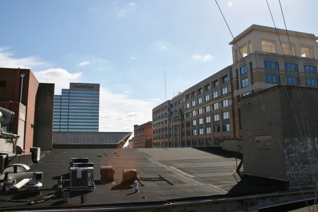 5 N Howard St in Baltimore, MD - Building Photo - Building Photo