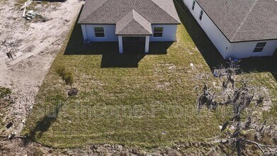 5552 Patano Lp in Palmetto, FL - Building Photo - Building Photo