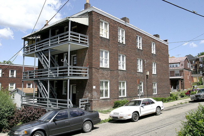 204 Reifert St in Pittsburgh, PA - Building Photo - Building Photo