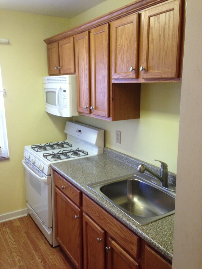 113 S Highland Ave in Cheswick, PA - Foto de edificio - Building Photo