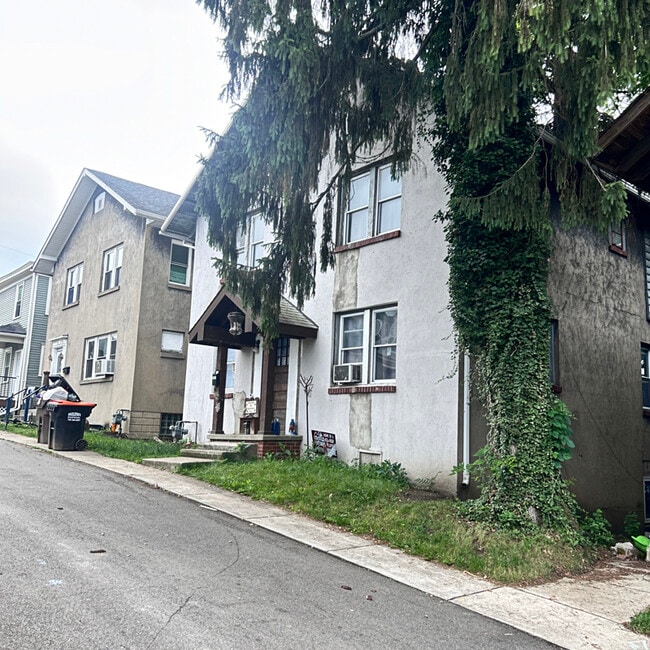 property at 221 Mound St