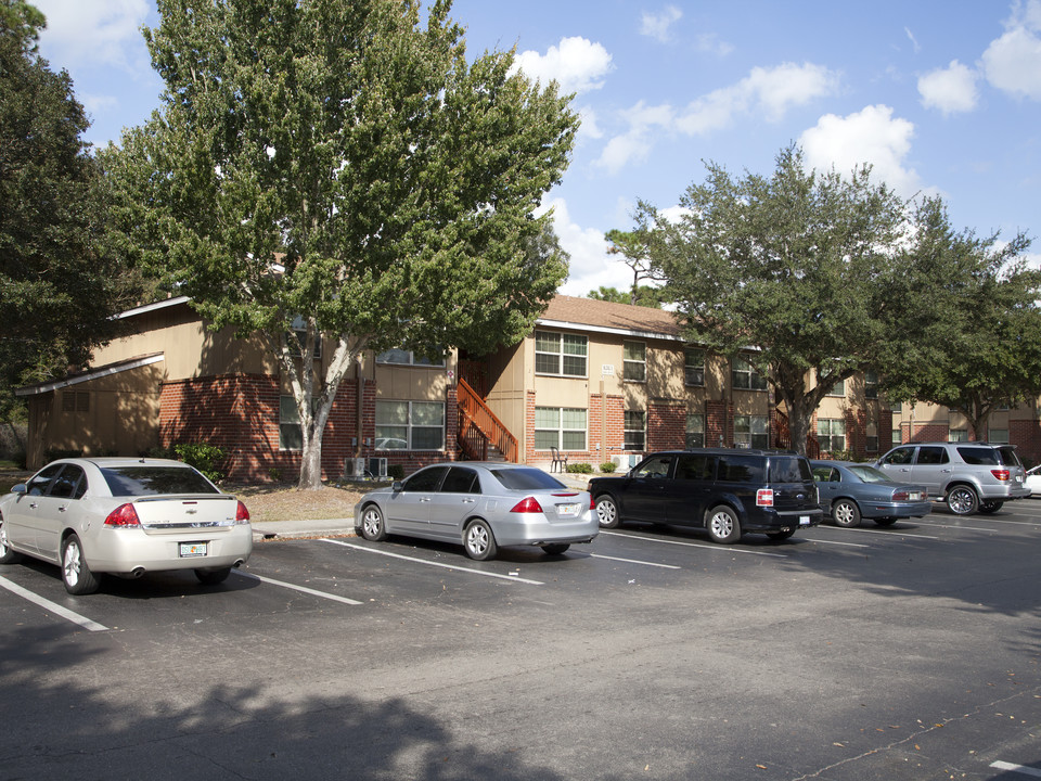 Carver Gardens in Gainesville, FL - Building Photo