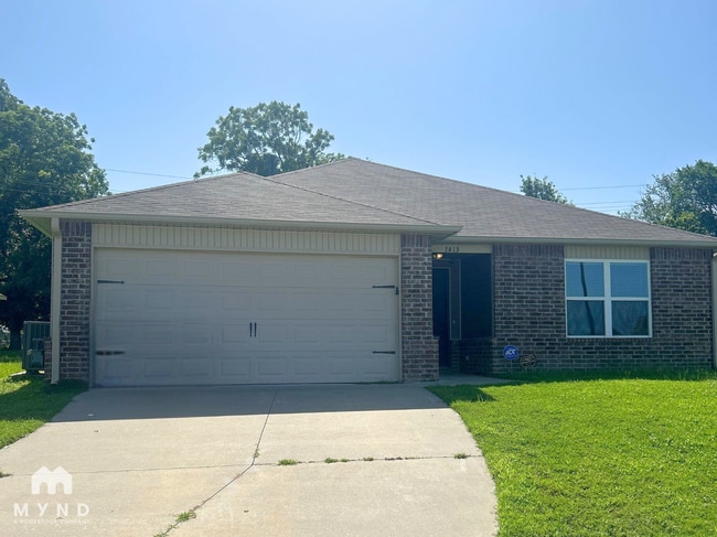 property at 1413 S 31st St