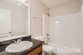 558 Georgia Cir in Loganville, GA - Building Photo - Building Photo