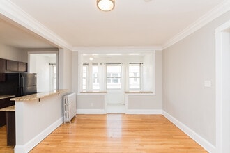 1835 N Humboldt Blvd, Unit 1B in Chicago, IL - Foto de edificio - Building Photo