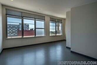 160 E Berkeley St, Unit 519 in Boston, MA - Building Photo - Building Photo