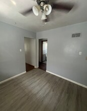 924 Elias Ave in St. Louis, MO - Building Photo - Building Photo